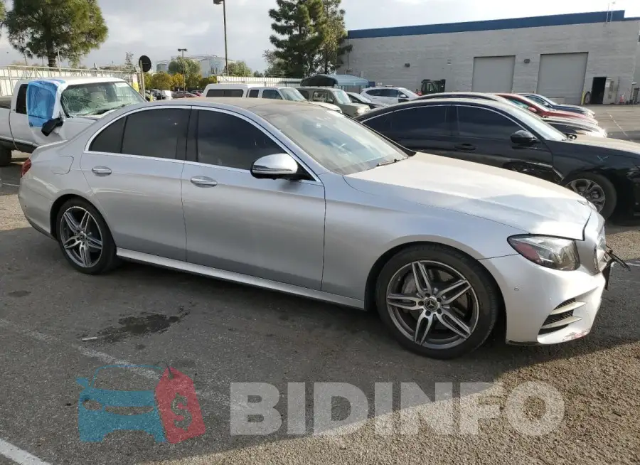 WDDZF4JB3JA475155 Photo# 4