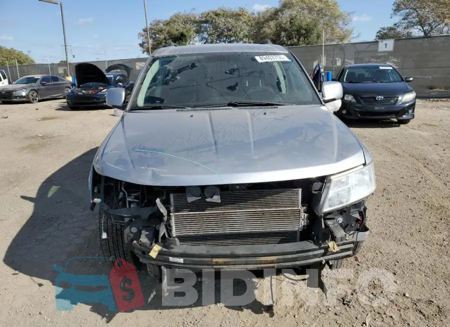 3C4PDCBG5HT511412 Photo# 5