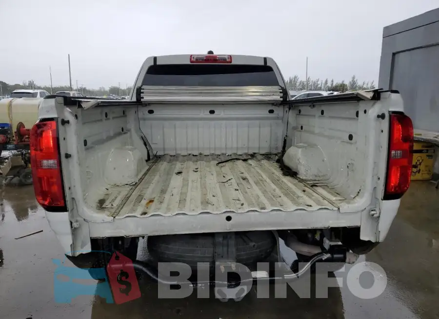1GCHSBEA5M1136828 Photo# 6