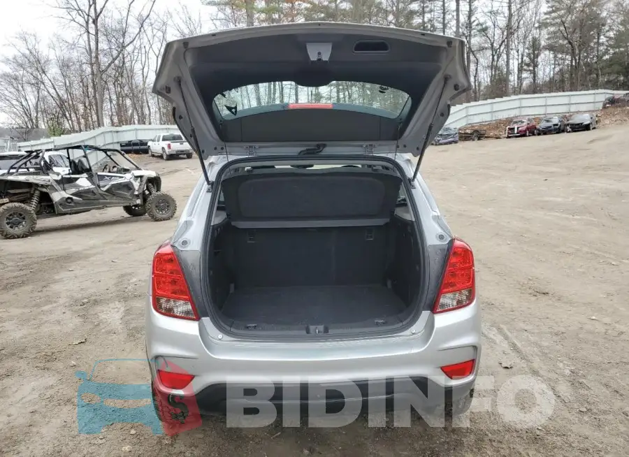 KL7CJNSB2JB716679 Photo# 6
