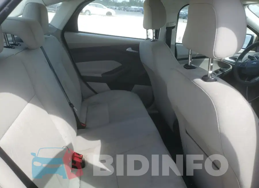 1FADP3F27JL269853 Photo# 10