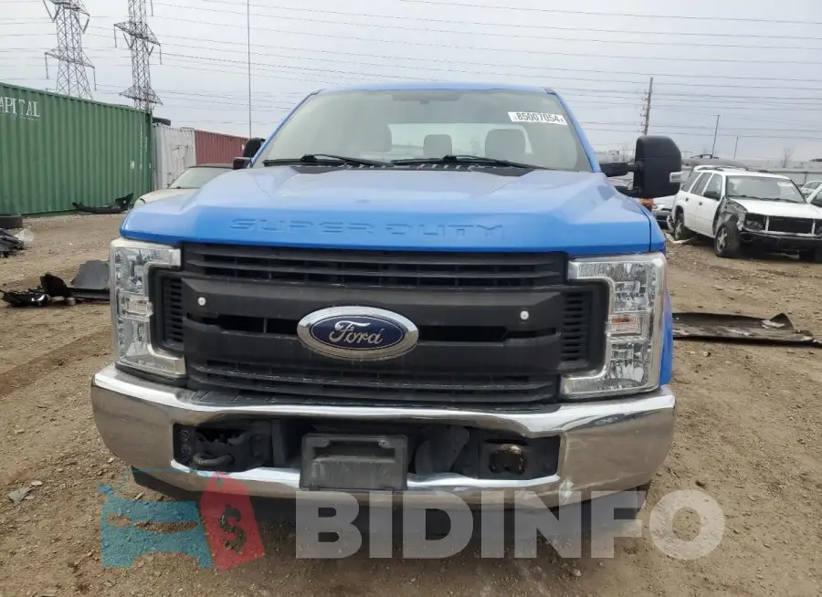 1FT7X2A62HED83723 Photo# 5