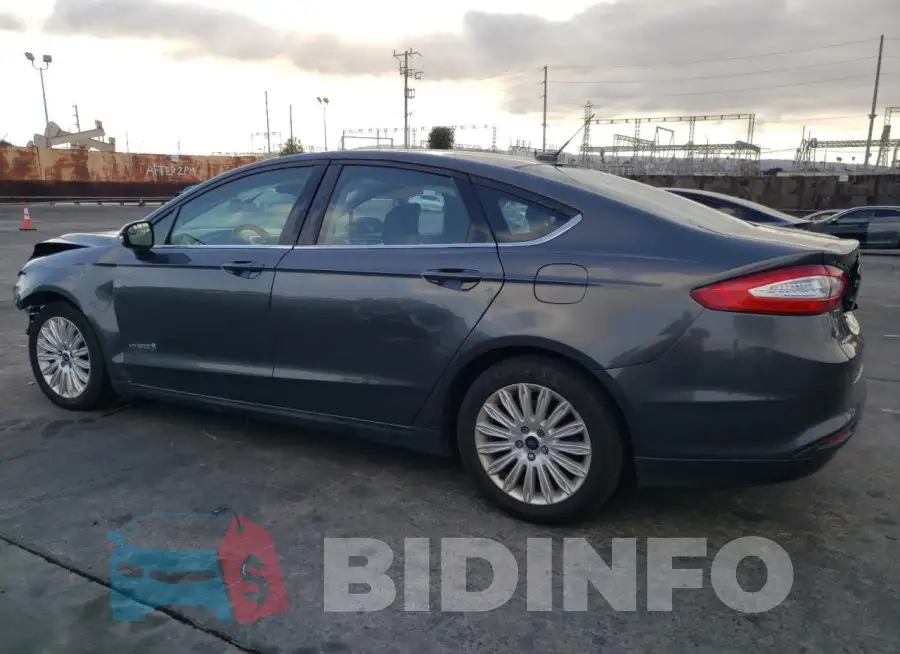 3FA6P0LU5GR330057 Photo# 2