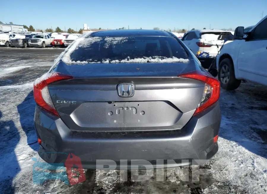 19XFC2F50GE037843 Photo# 6
