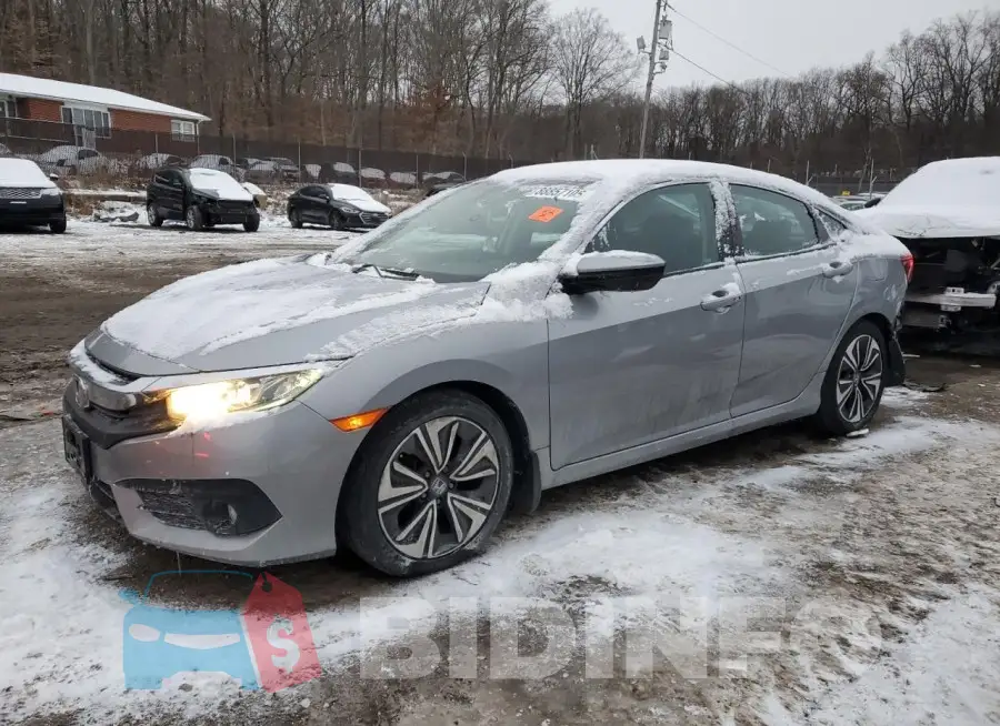 2HGFC1F7XGH647413 Photo# 1