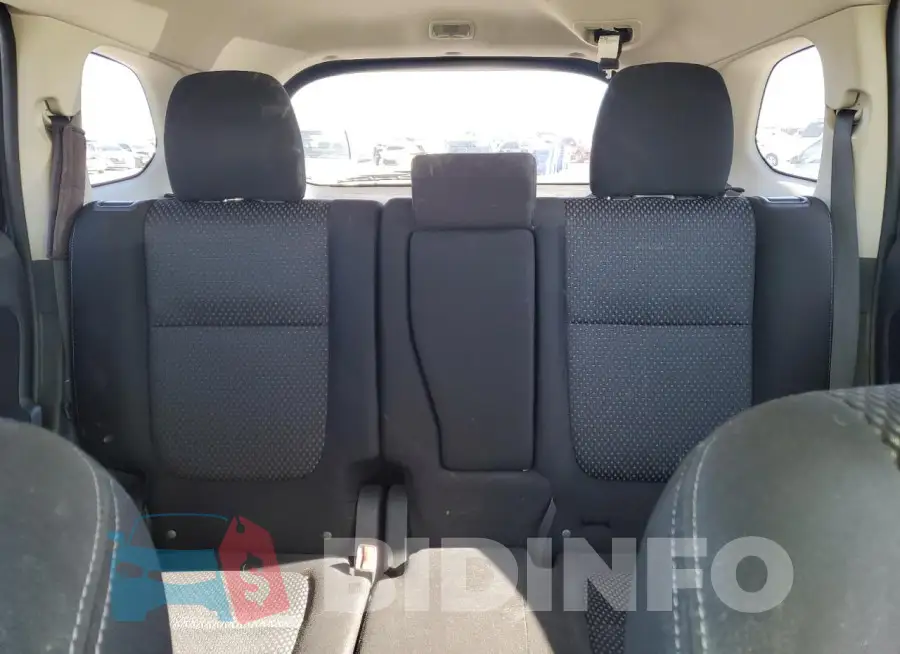 JA4AZ2A32JZ014343 Photo# 10