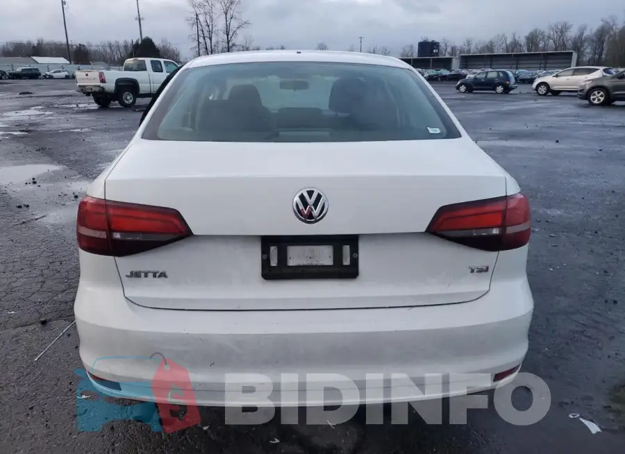3VW2B7AJ0JM253382 Photo# 6