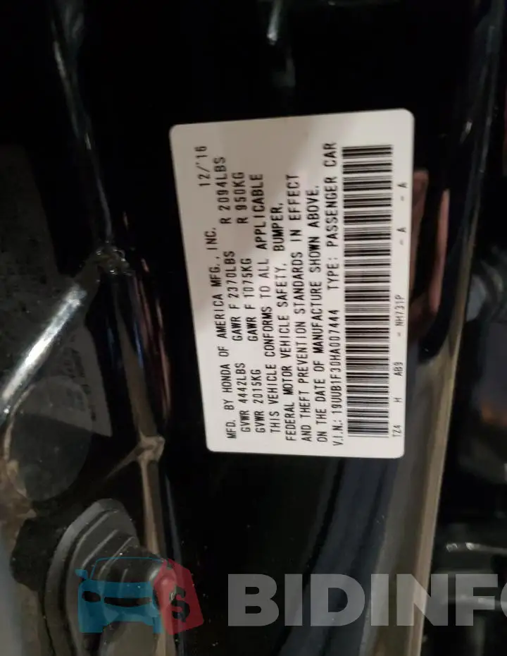 19UUB1F30HA007444 Photo# 12