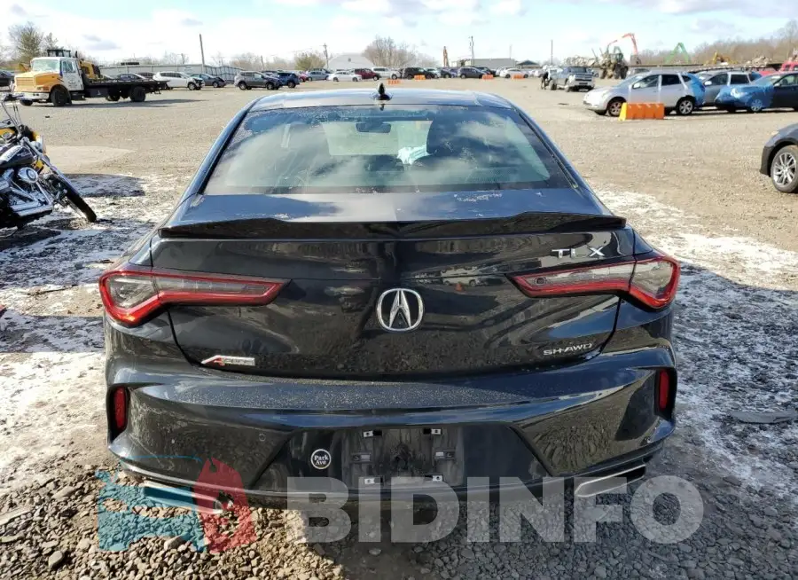 19UUB6F5XPA002524 Photo# 6