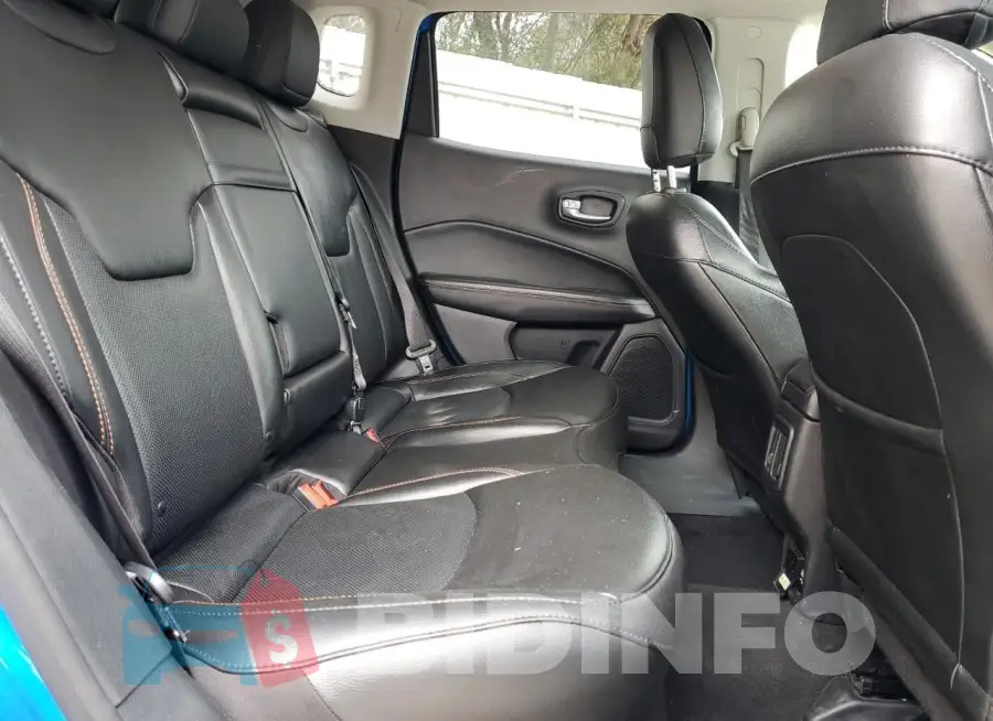 3C4NJDCB6LT146174 Photo# 11