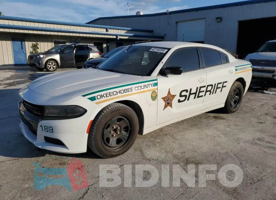 2C3CDXAT6PH533743 Photo# 1