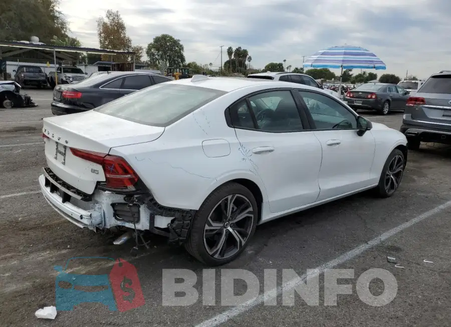 7JRL12FK6RG322727 Photo# 3