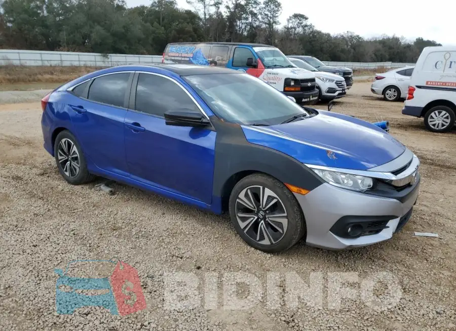 19XFC1F30GE218918 Photo# 4