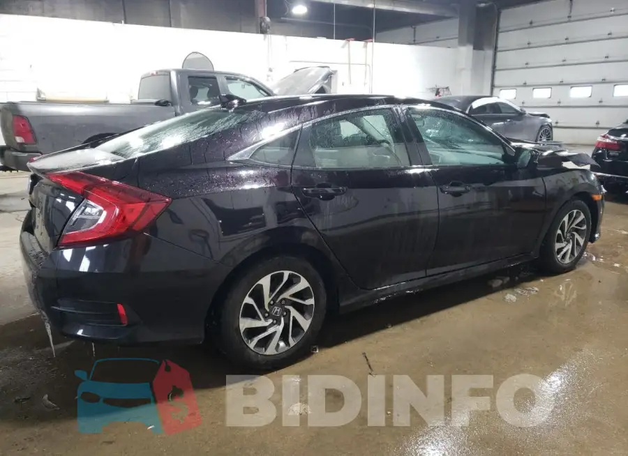 19XFC2F70HE212496 Photo# 3