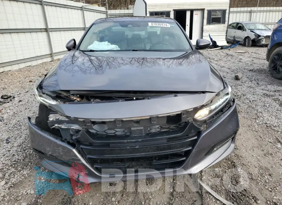 1HGCV1F51JA085144 Photo# 5