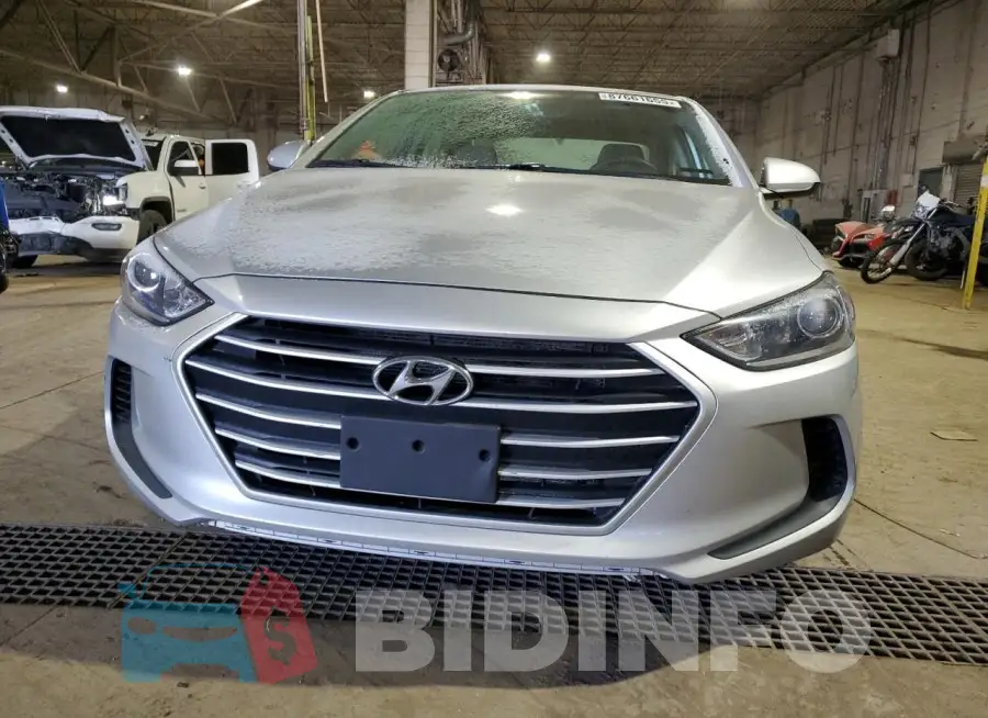 5NPD74LFXHH182924 Photo# 5