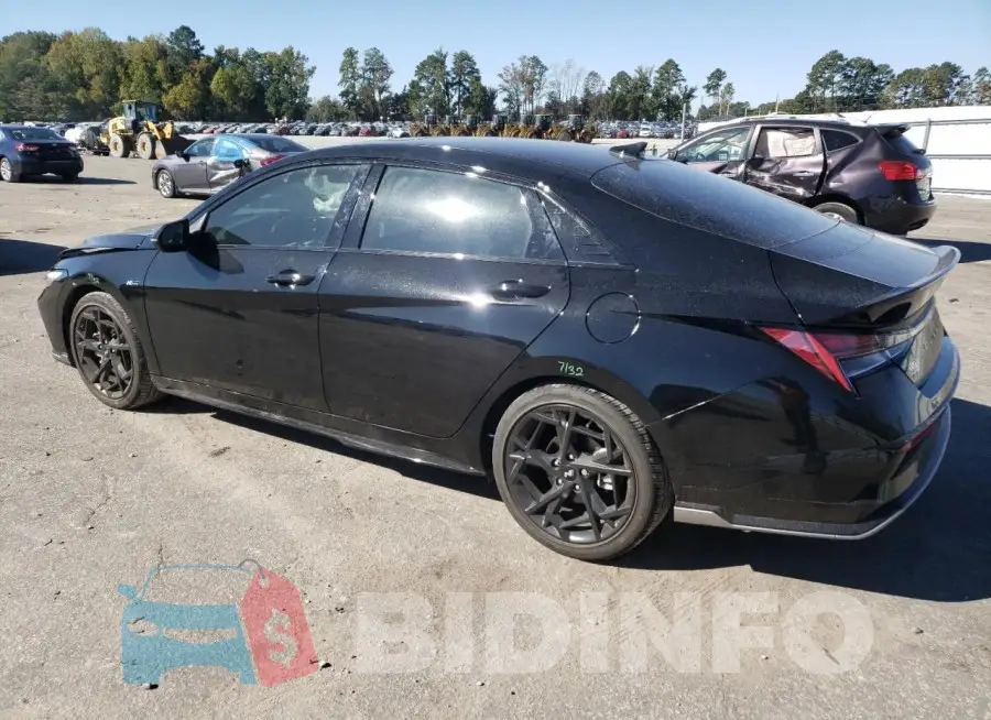 KMHLR4DF1RU809243 Photo# 2