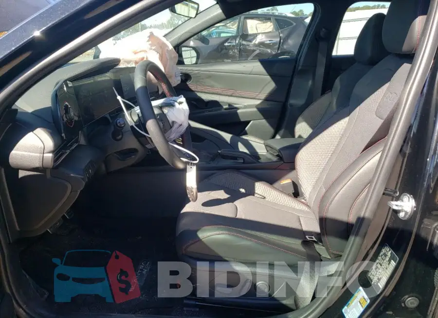 KMHLR4DF1RU809243 Photo# 7