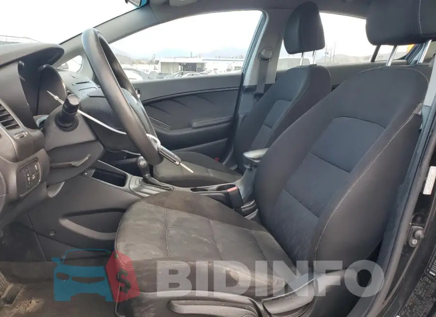KNAFK4A67G5617484 Photo# 7