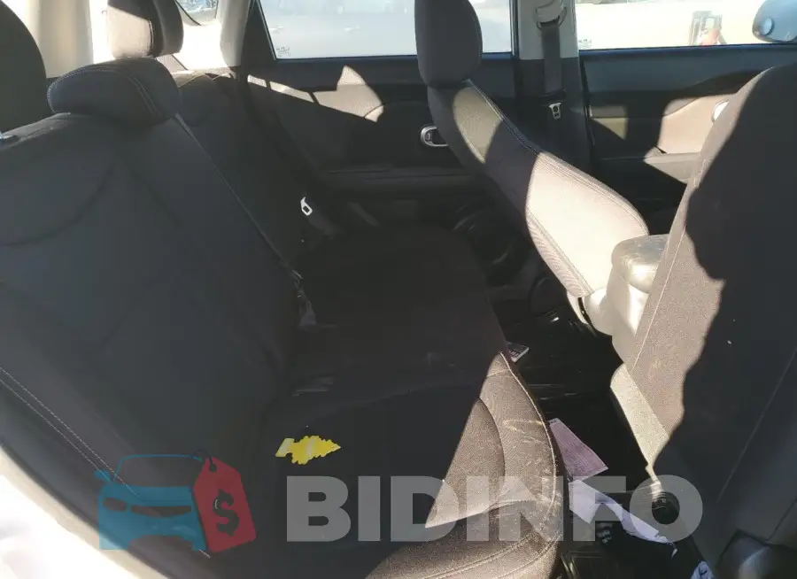 KNDJN2A22G7391719 Photo# 10