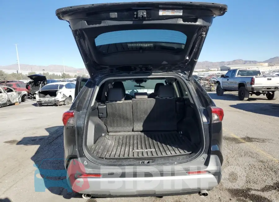 2T3J1RFV8KW010234 Photo# 6