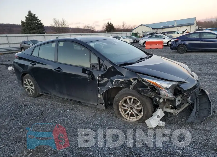 JTDKARFU1H3531884 Photo# 4