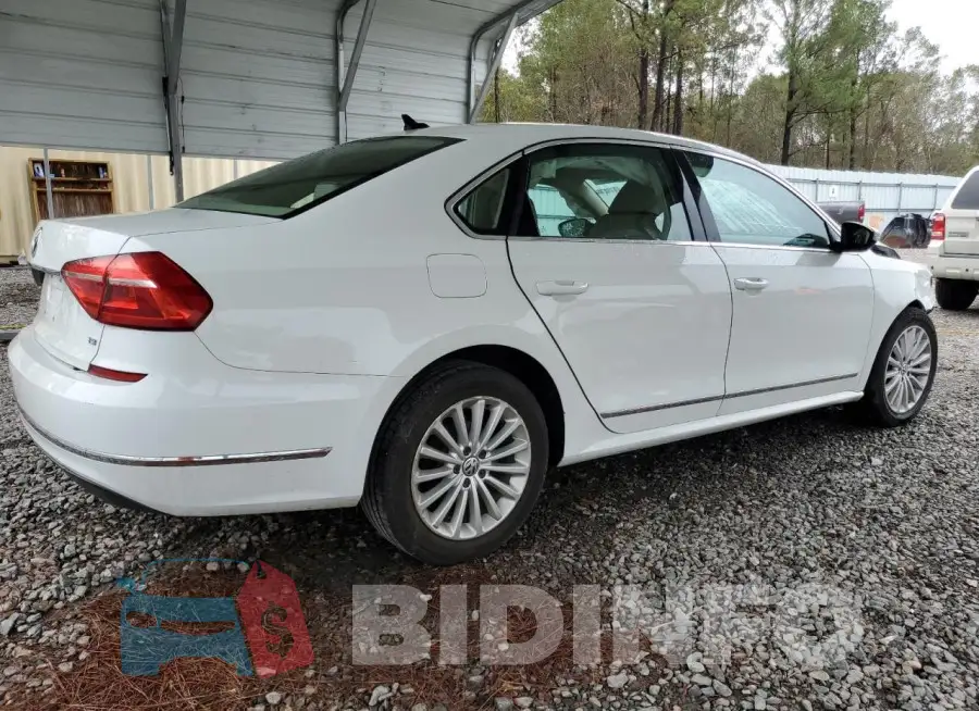 1VWBS7A38GC036822 Photo# 3