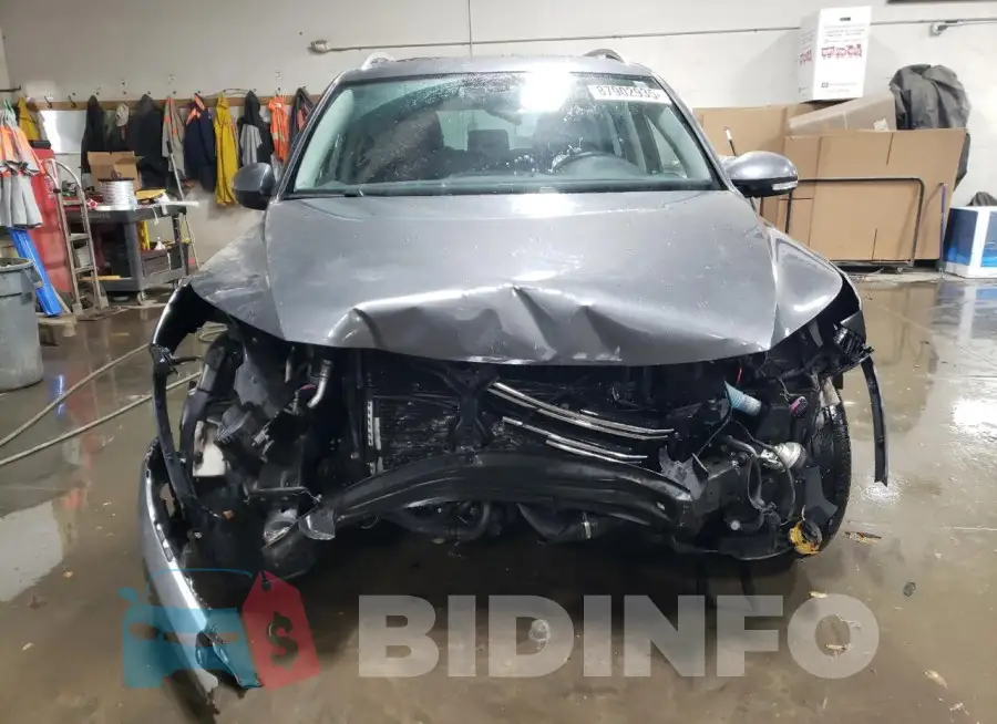 WVGAV7AX7GW553421 Photo# 5