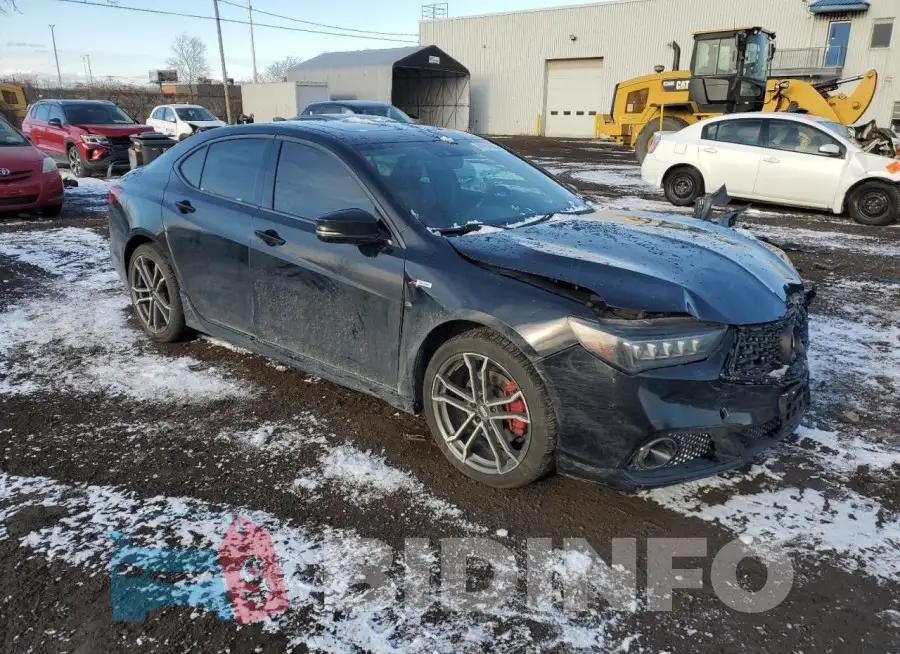 19UUB3F83JA802453 Photo# 4