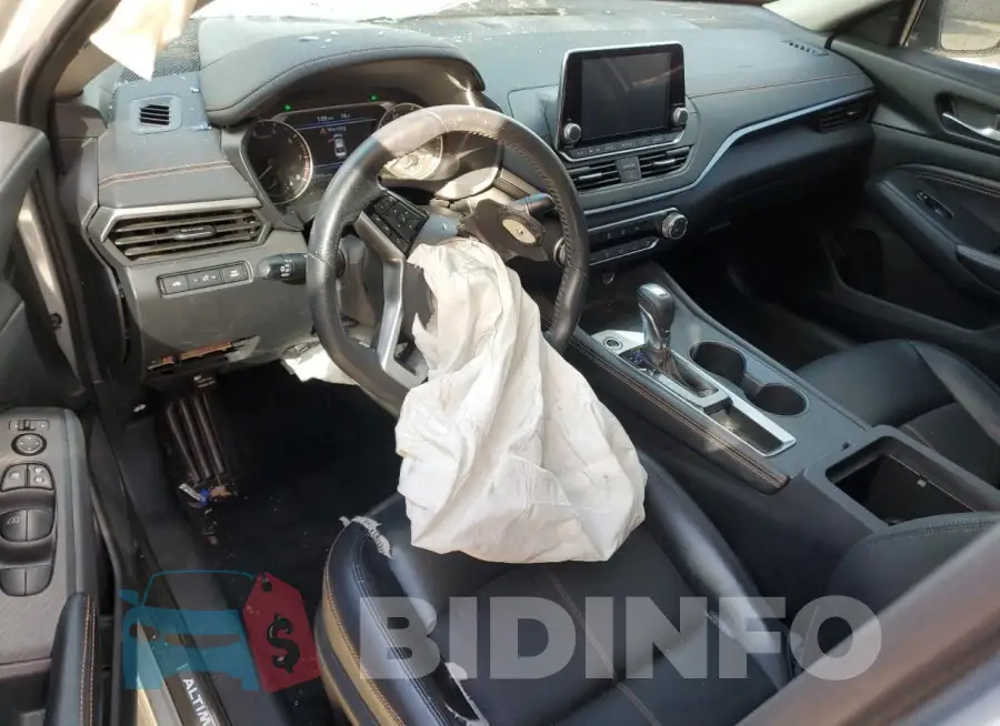 1N4BL4CV5KC167279 Photo# 8