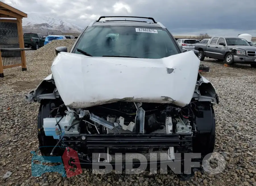 3N1CP5CU3JL521824 Photo# 5