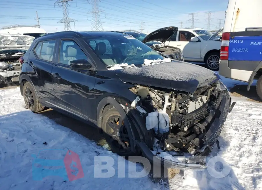3N1CP5DV2ML551540 Photo# 4