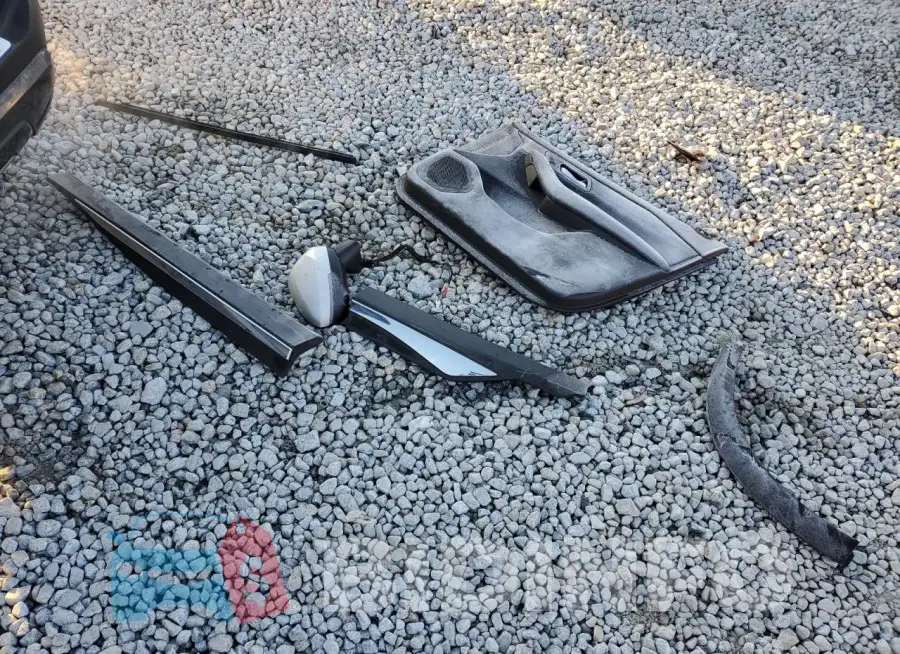 JN8BT3CAXPW407146 Photo# 13