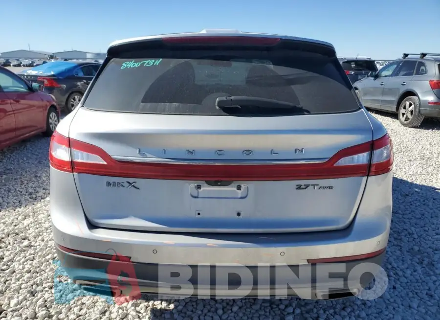 2LMPJ8LP9HBL40681 Photo# 6