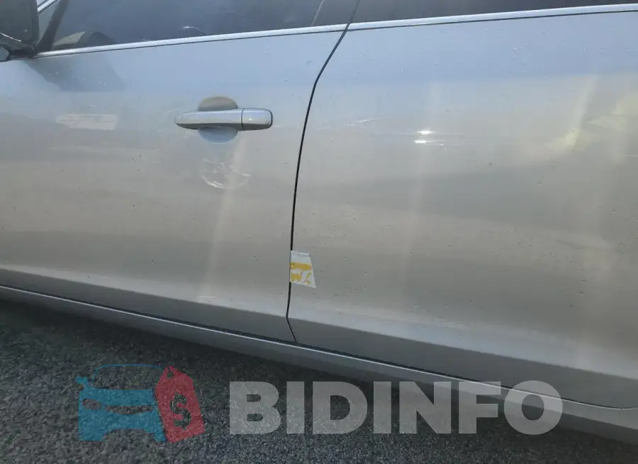 LYV402TKXHB141621 Photo# 12