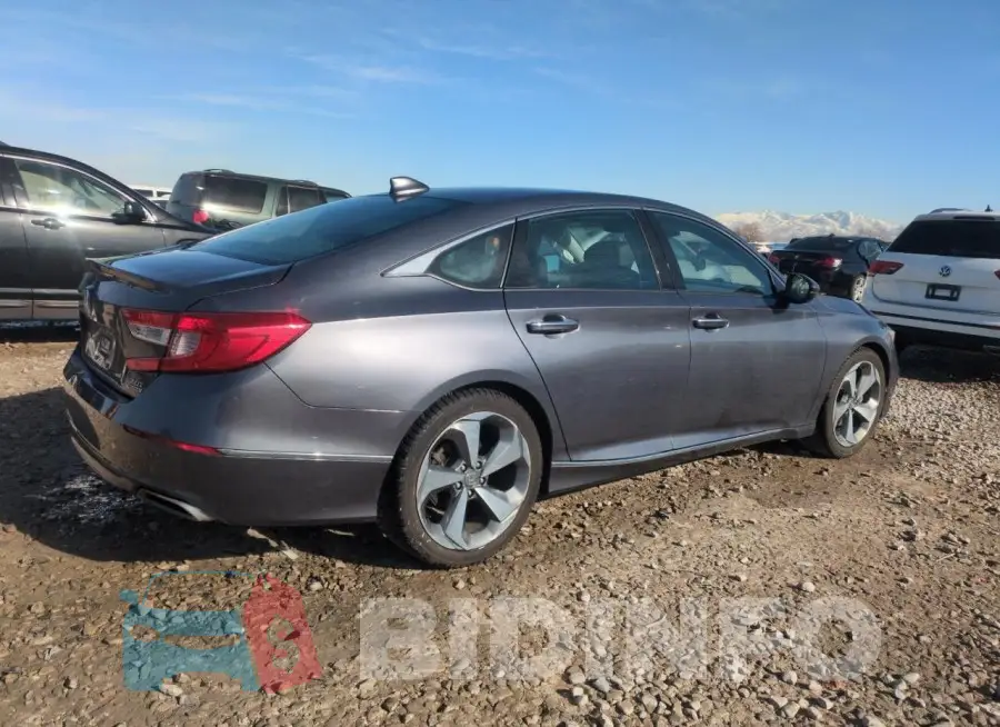 1HGCV2F91KA031644 Photo# 3