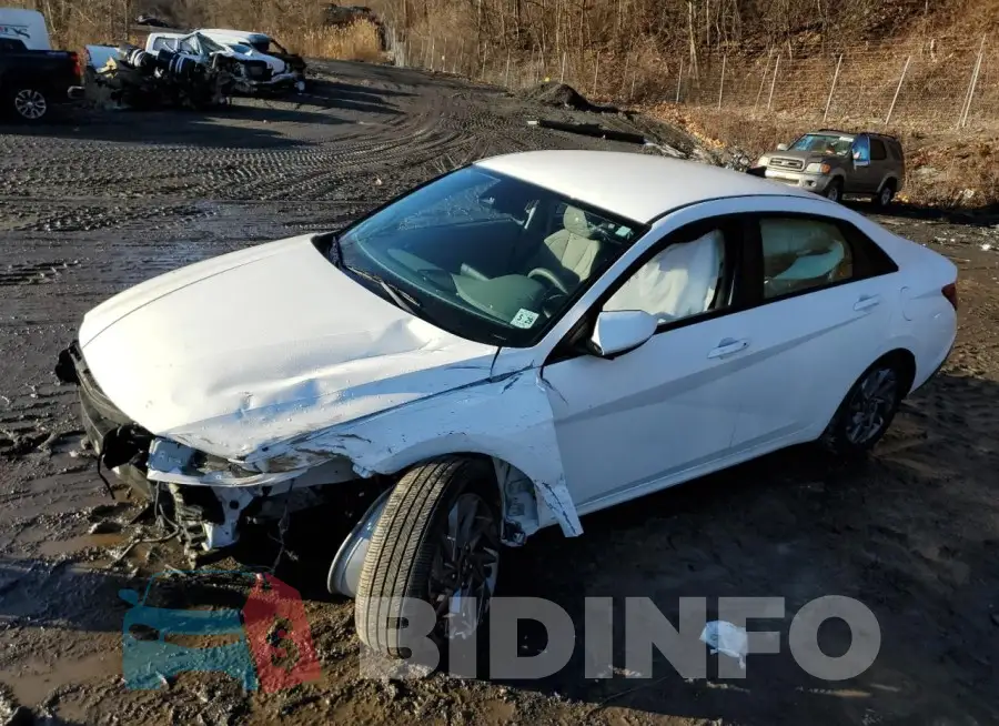KMHLM4DG7RU758533 Photo# 1