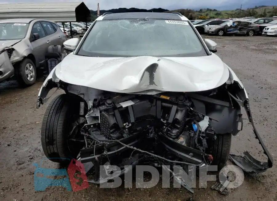 1V2VMPE82PC024082 Photo# 5