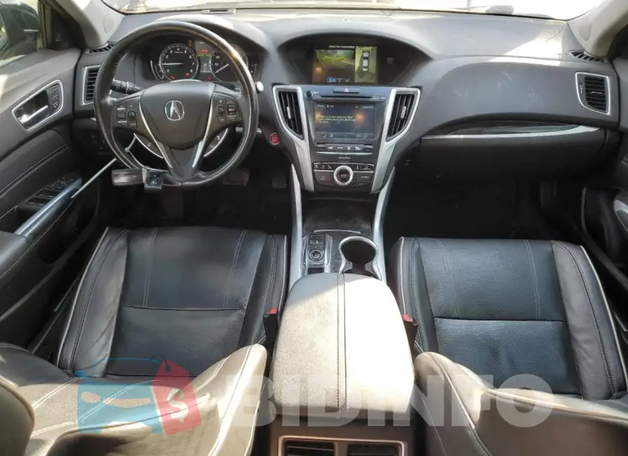 19UUB2F72JA001773 Photo# 8