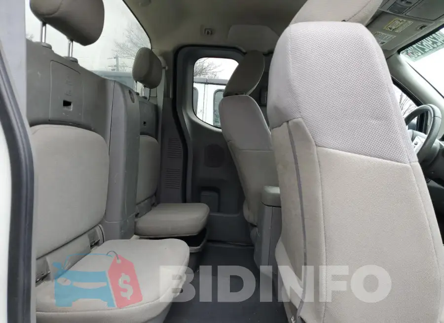 1N6BD0CT4KN765539 Photo# 10