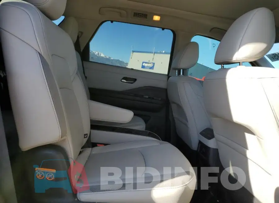 5N1DR3CD8PC214925 Photo# 11