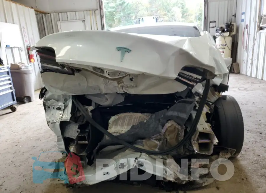 5YJ3E1EAXPF511426 Photo# 6