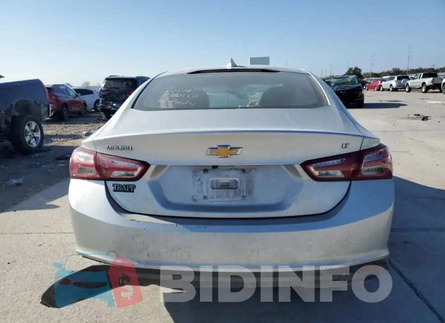 1G1ZD5ST2NF110237 Photo# 6