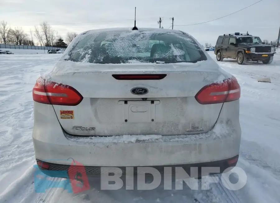 1FADP3F20GL312261 Photo# 6