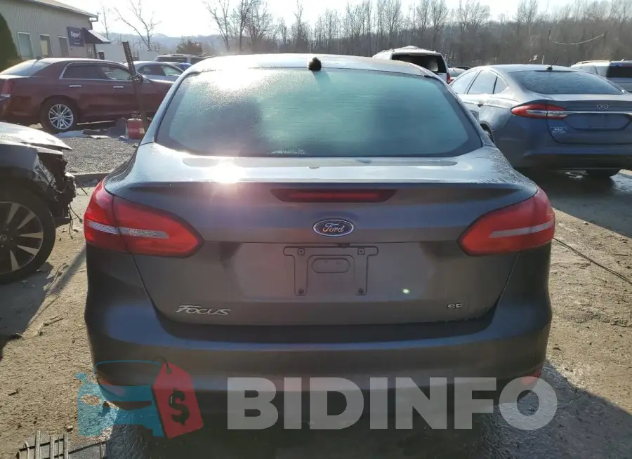 1FADP3F25JL286098 Photo# 6