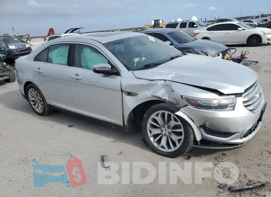 1FAHP2F80JG128387 Photo# 4