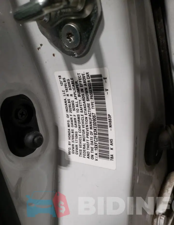 19XFC2F83KE009067 Photo# 12