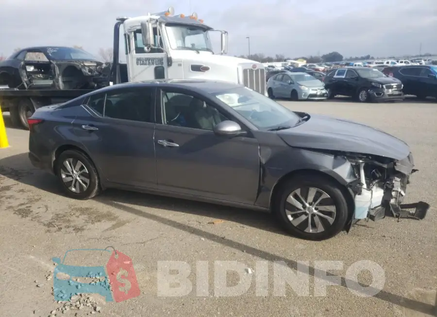 1N4BL4BV2PN340043 Photo# 4