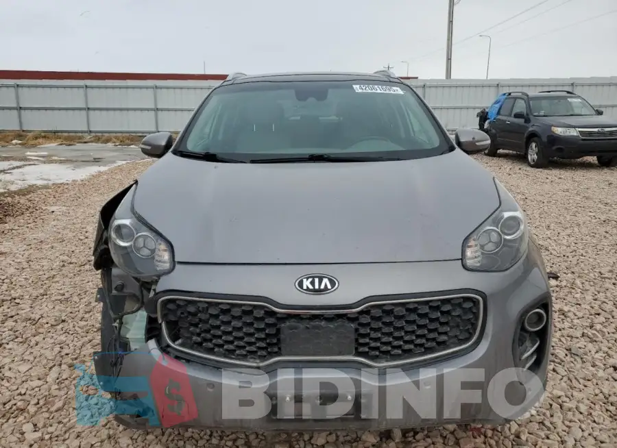 KNDPNCACXH7204284 Photo# 5