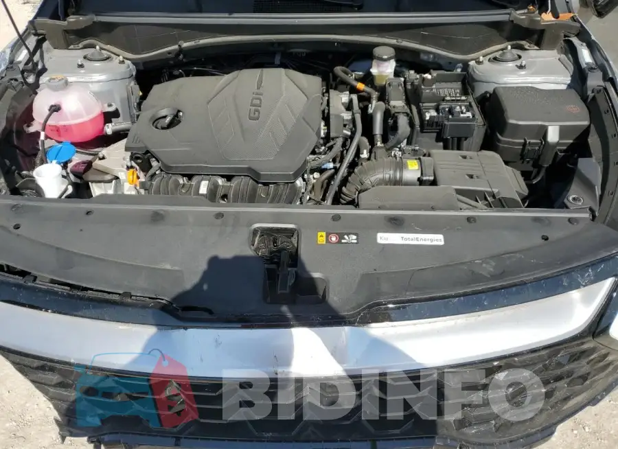 KNDPV3DFXR7314128 Photo# 12